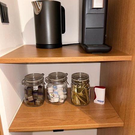 Deluxe Apartment Favoriten Wina Bagian luar foto