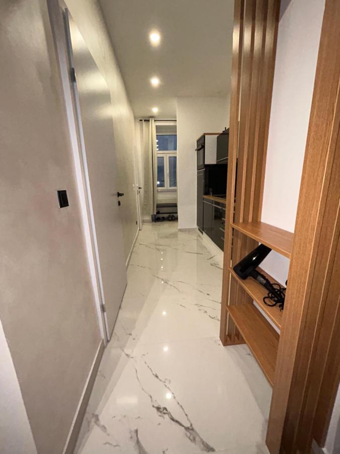 Deluxe Apartment Favoriten Wina Bagian luar foto